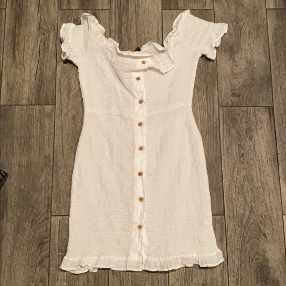 White body-con button down dress